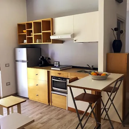 Apartment Euphorbia House, Confort E Intimita In Centro. Cagliari