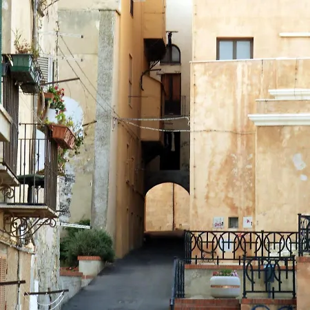 公寓 Euphorbia House, Confort E Intimita In Centro. 卡利亚里