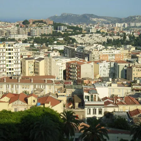 Apartment Euphorbia House, Confort E Intimita In Centro. Cagliari