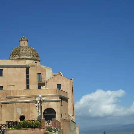Euphorbia House, Confort E Intimita In Centro. * 卡利亚里