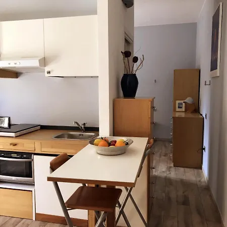 Euphorbia House, Confort E Intimita In Centro. Lägenhet Cagliari