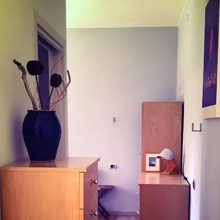 Apartment Euphorbia House, Confort E Intimita In Centro.